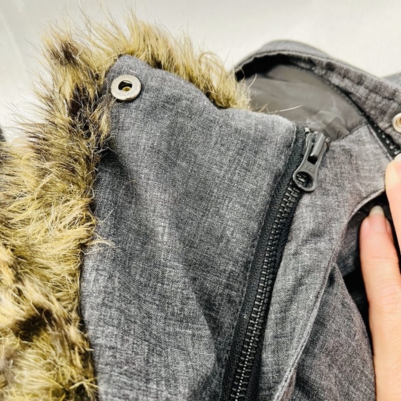 EUC Women's Aritzia Community Paradigm Down Parka Gray Hooded Coat, Size M - Picture 13 of 14